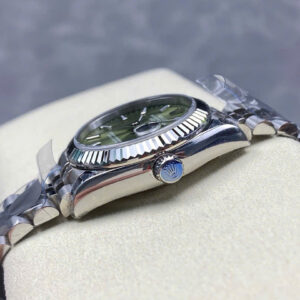 Đồng Hồ Rolex DateJust Replica Mặt Xanh Lá Cọc Dạ Quang Nhà Máy 8F 31mm (1)