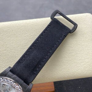 Đồng Hồ Rolex Daytona 126589RBR Đính Moissanite Mặt Xà Cừ Tự Nhiên 40mm (1)