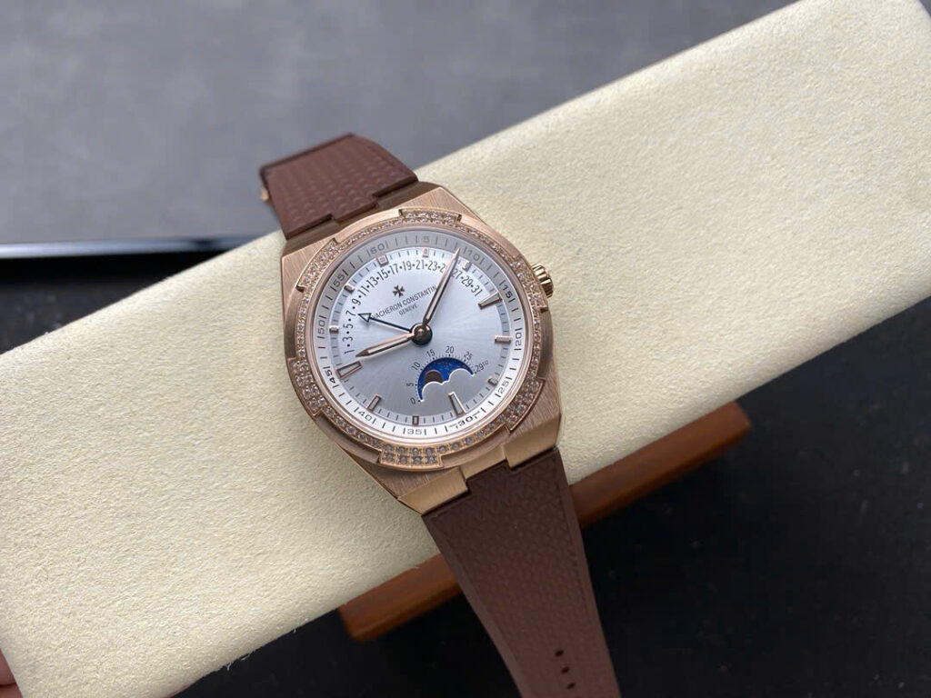 Đồng Hồ Vacheron Constantin Overseas Moonphase 4000V Dây Cao Su Màu Nâu GRF 41mm (1)