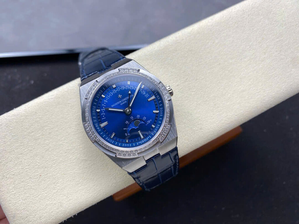 Đồng Hồ Vacheron Constantin Replica 11 Màu Xanh Đính Đá Overseas 4500V 41mm (9)
