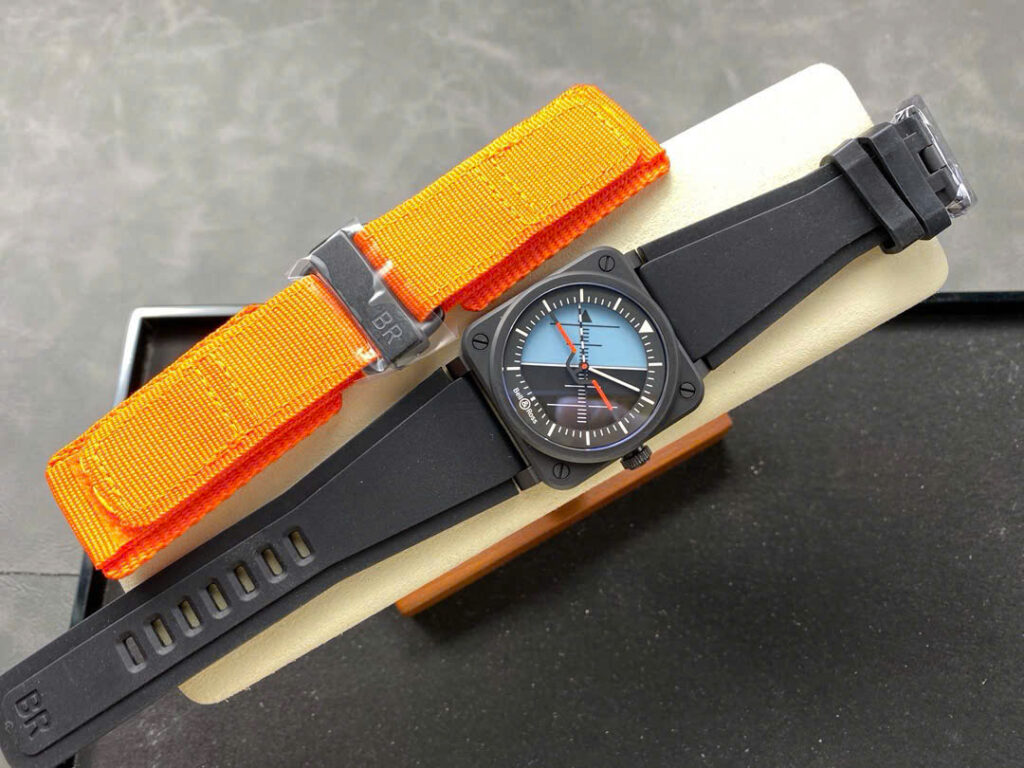 Đồng Hồ Bell & Ross BR-03 Horizon Chế Tác Vỏ Gốm Đen Dây Cao Su 41mm (6)