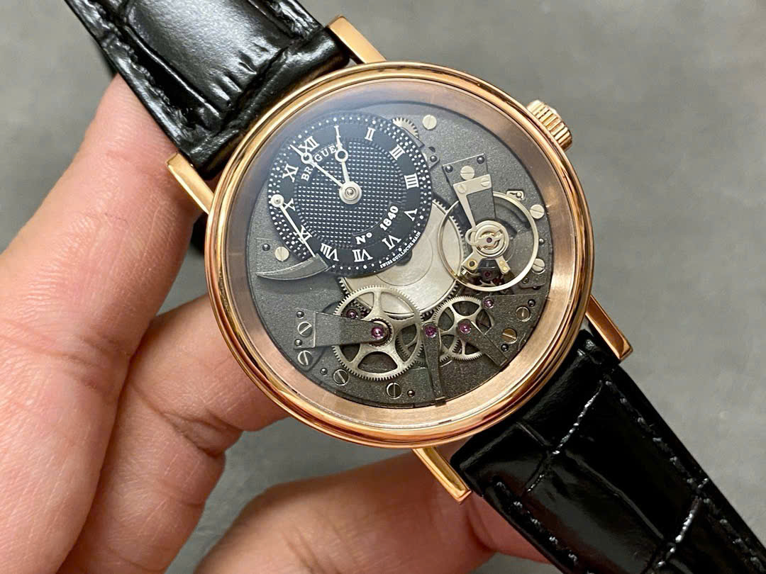 Đồng Hồ Breguet Tradition 7097BR Chế Tác Cao Cấp Nhất Nhà Máy ZF 40mm (2) Đồng Hồ Breguet Tradition 7097BR Chế Tác Cao Cấp Nhất Nhà Máy ZF 40mm (1)