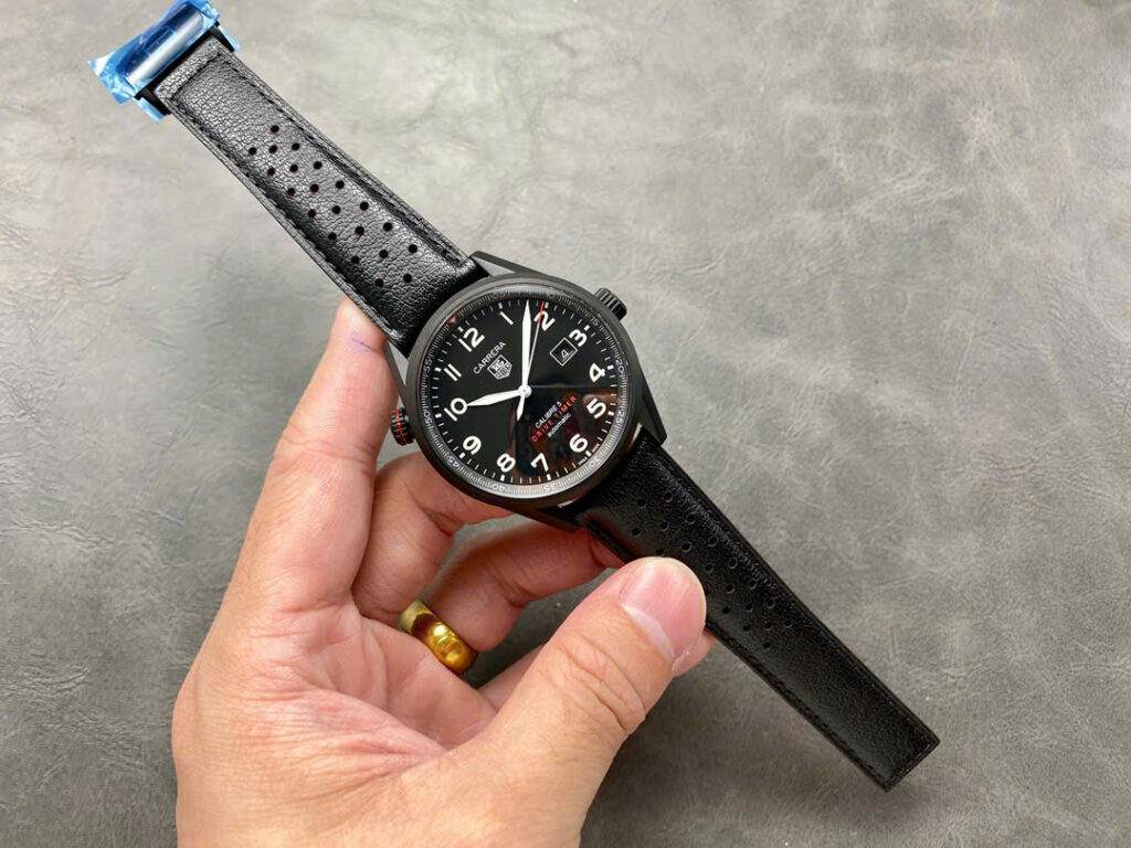 Đồng Hồ Carrera Calibre 5 Drive Timer Titanium Màu Đen (1)