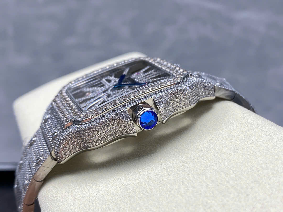 Đồng Hồ Cartier Santos Skeleton Dây Kim Loại Đính Full Đá Replica (2) Đồng Hồ Cartier Santos Skeleton Dây Kim Loại Đính Full Đá Replica (1)