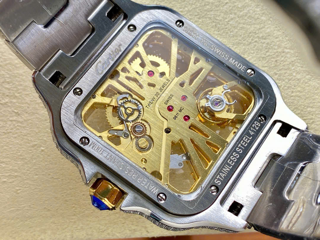 Đồng Hồ Cartier Santos Skeleton Demi Gold Nam Đính Đá Replica 11 (8) Đồng Hồ Cartier Santos Skeleton Demi Gold Nam Đính Đá Replica 11 (1)
