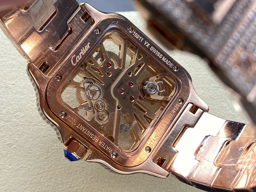 Đồng Hồ Cartier Santos Skeleton Rose Gold Replica Cao Cấp Đính Full Đá (9) Đồng Hồ Cartier Santos Skeleton Rose Gold Replica Cao Cấp Đính Full Đá (3)