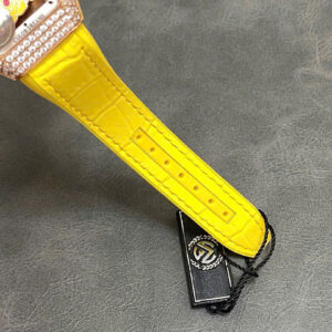 Đồng Hồ Franck Muller V32 Nữ Đính Đá Màu Vàng Replica Cao Cấp 36mm (1)