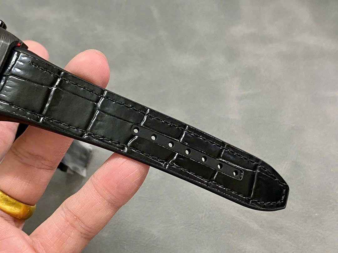 Đồng Hồ Franck Muller Vanguard V45 Tourbillon Carbon Replica Cao Cấp 45mm (3) Đồng Hồ Franck Muller Vanguard V45 Tourbillon Carbon Replica Cao Cấp 45mm (10)