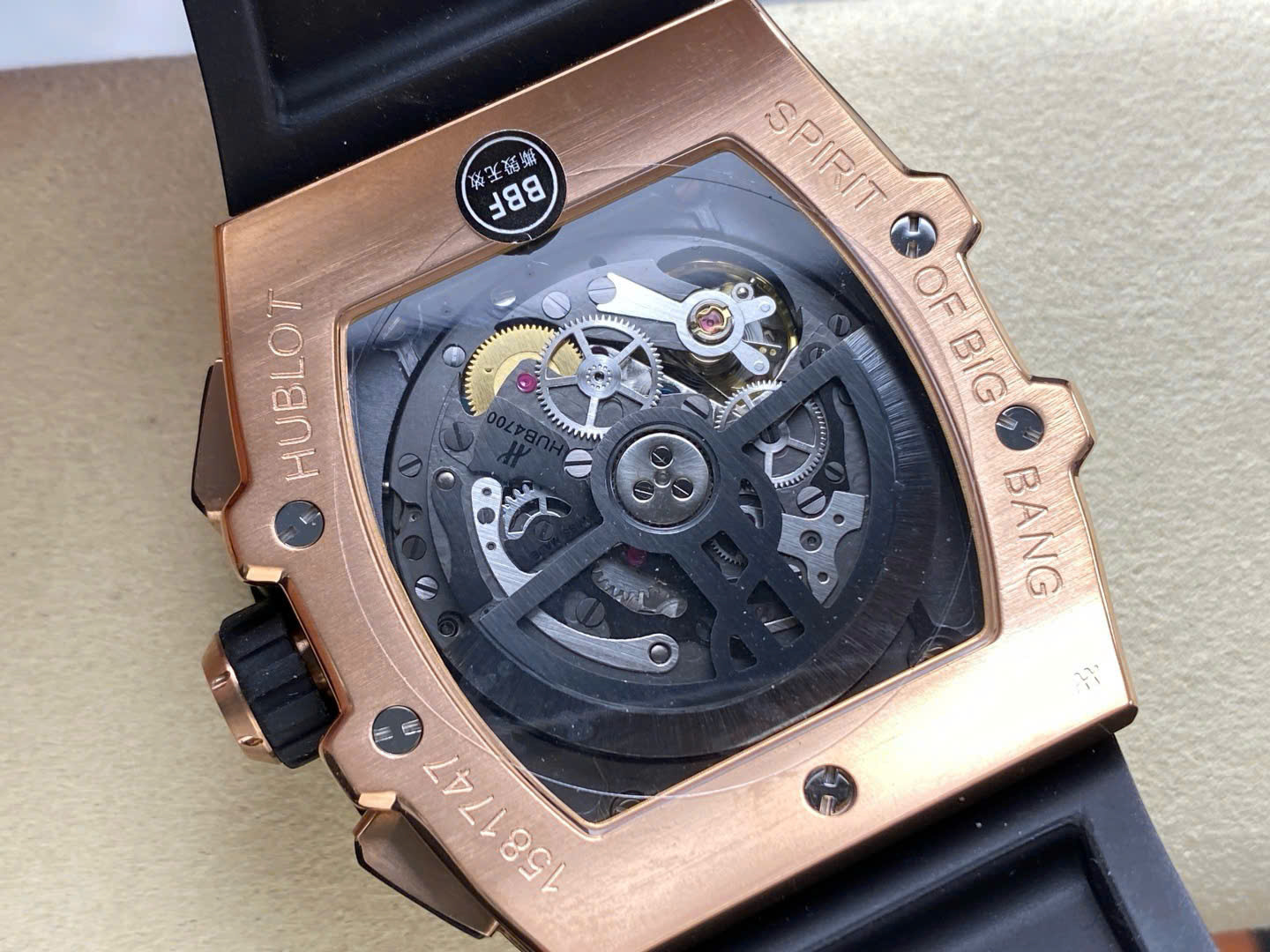 Đồng Hồ Hublot Spirit Of Big Bang King Gold Mặt Xanh Dương Chế Tác Xưởng BBF 42mm (5) Đồng Hồ Hublot Spirit Of Big Bang King Gold Mặt Xanh Dương Chế Tác Xưởng BBF 42mm (4)