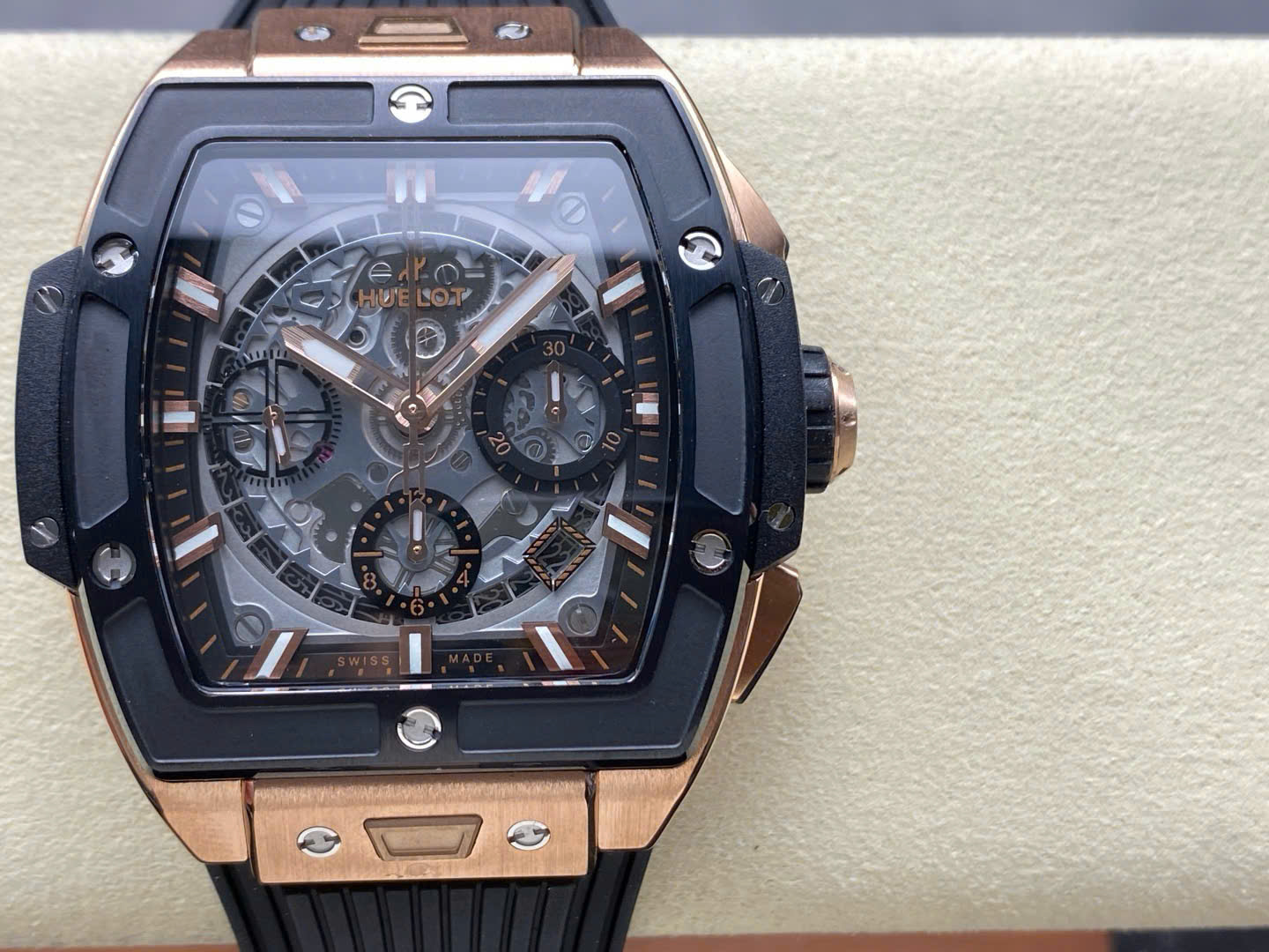 Đồng Hồ Hublot Spirit Of Big Bang King Gold Viền Gốm Đen Chế Tác Xưởng BBF 42mm (6) Đồng Hồ Hublot Spirit Of Big Bang King Gold Viền Gốm Đen Chế Tác Xưởng BBF 42mm (1)