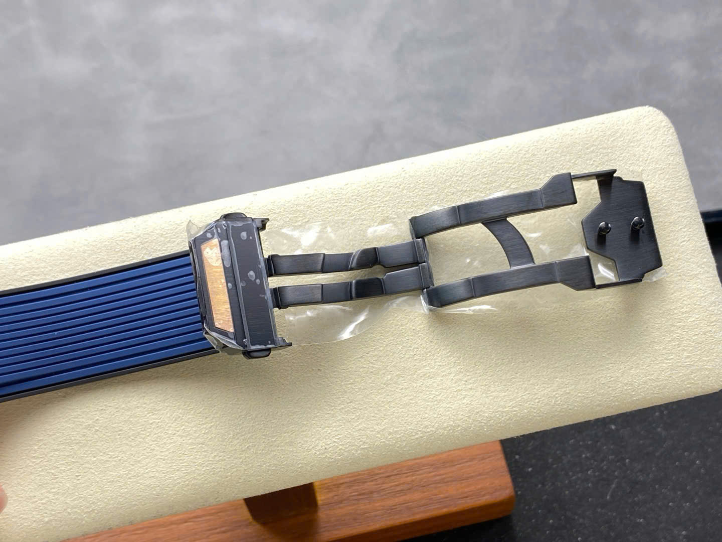 Đồng Hồ Hublot Spirit Of Big Bang King Gold Viền Gốm Xanh Chế Tác Xưởng BBF 42mm (1) Đồng Hồ Hublot Spirit Of Big Bang King Gold Viền Gốm Xanh Chế Tác Xưởng BBF 42mm (6)