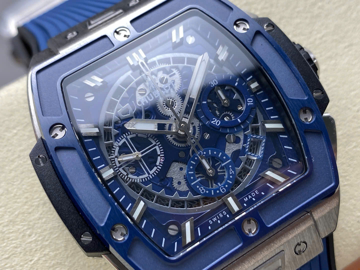 Đồng Hồ Hublot Spirit Of Big Bang TItanium Viền Gốm Xanh Rep 11 Nhà Máy BBF 42mm (6) Đồng Hồ Hublot Spirit Of Big Bang TItanium Viền Gốm Xanh Rep 11 Nhà Máy BBF 42mm (9)