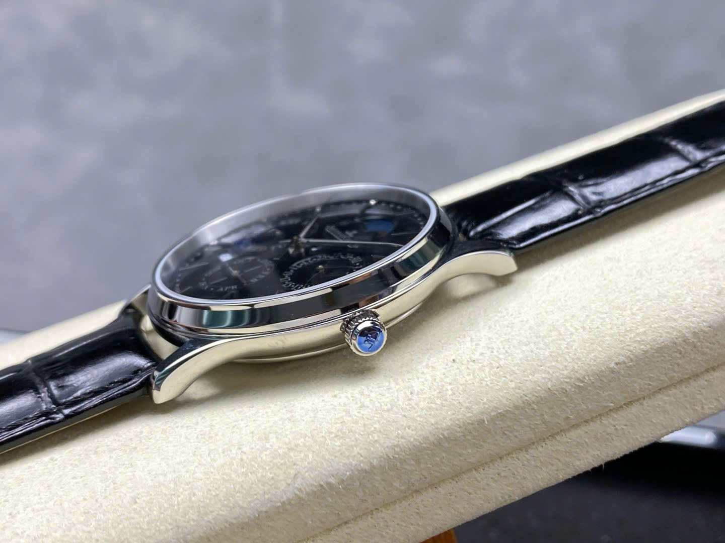 Đồng Hồ Jaeger LeCoultre Master Ultra Slim Perpetual Calendar Màu Đen VR Factory 39mm (8) Đồng Hồ Jaeger LeCoultre Master Ultra Slim Perpetual Calendar Màu Đen VR Factory 39mm (2)