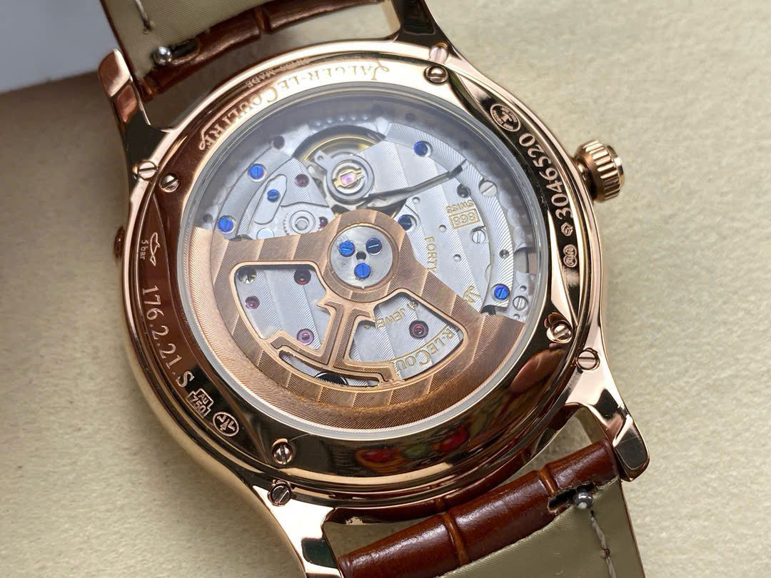 Đồng Hồ Nam Jaeger LeCoultre Master Ultra Thin Perpetual Calendar Chế Tác 39mm (8) Đồng Hồ Nam Jaeger LeCoultre Master Ultra Thin Perpetual Calendar Chế Tác 39mm (9)