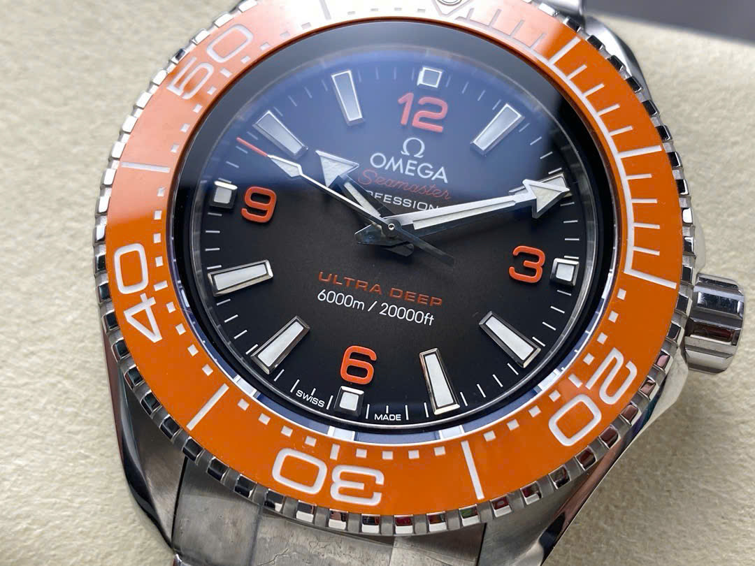 Đồng Hồ Nam Omega Seamaster Planet Ocean 6000M Viền Màu Cam (8) Đồng Hồ Nam Omega Seamaster Planet Ocean 6000M Viền Màu Cam (1)