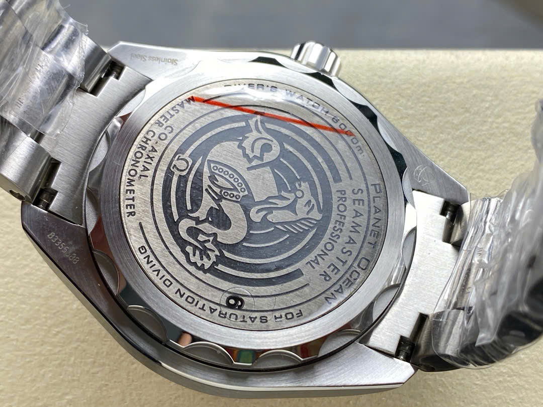 Đồng Hồ Nam Omega Seamaster Planet Ocean 6000M Viền Màu Cam (9) Đồng Hồ Nam Omega Seamaster Planet Ocean 6000M Viền Màu Cam (1)