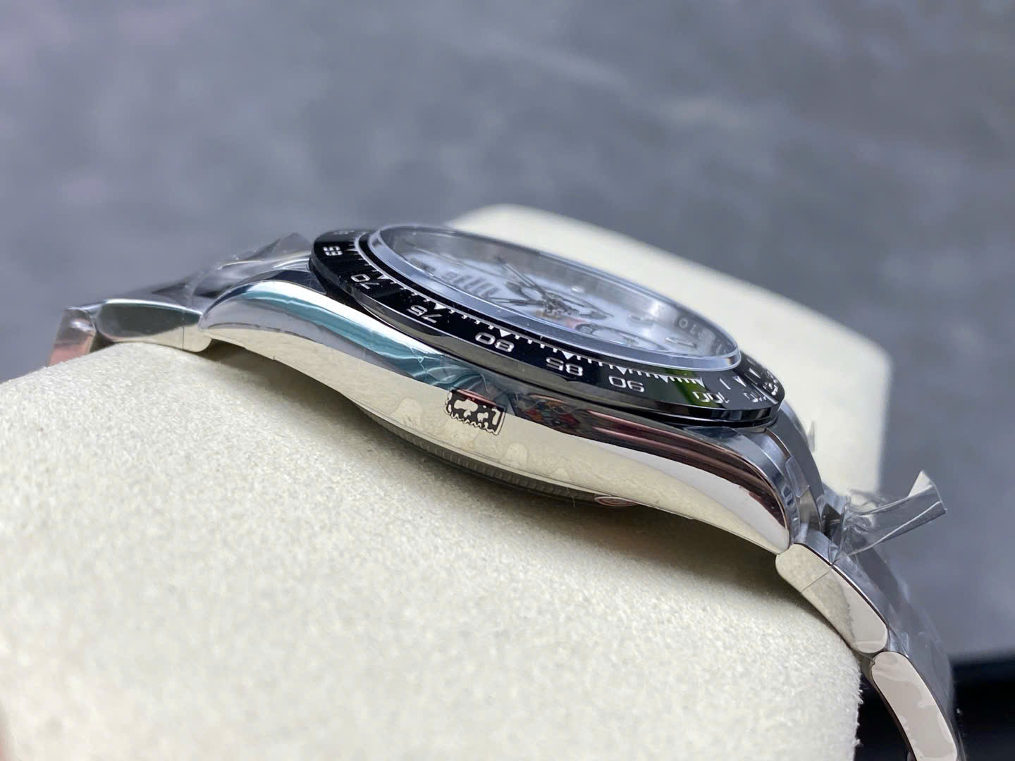 Đồng Hồ Nam Rolex Daytona 116500LN Panda Replica Nhà Máy VS 40mm (4) Đồng Hồ Nam Rolex Daytona 116500LN Panda Replica Nhà Máy VS 40mm (9)