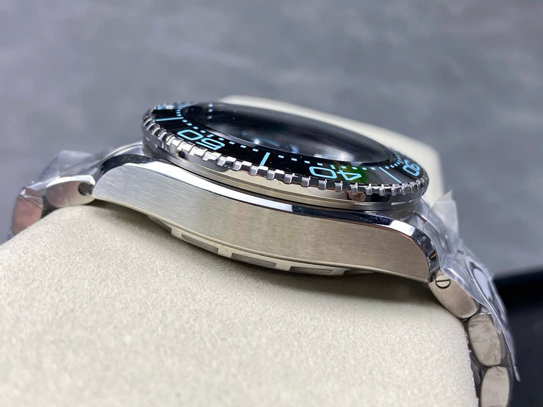 Đồng Hồ Omega Seamaster Planet Ocean 6000M Ultra Deep Rep 11 Xưởng VR 45 (3) Đồng Hồ Omega Seamaster Planet Ocean 6000M Ultra Deep Rep 11 Xưởng VR 45 (1)