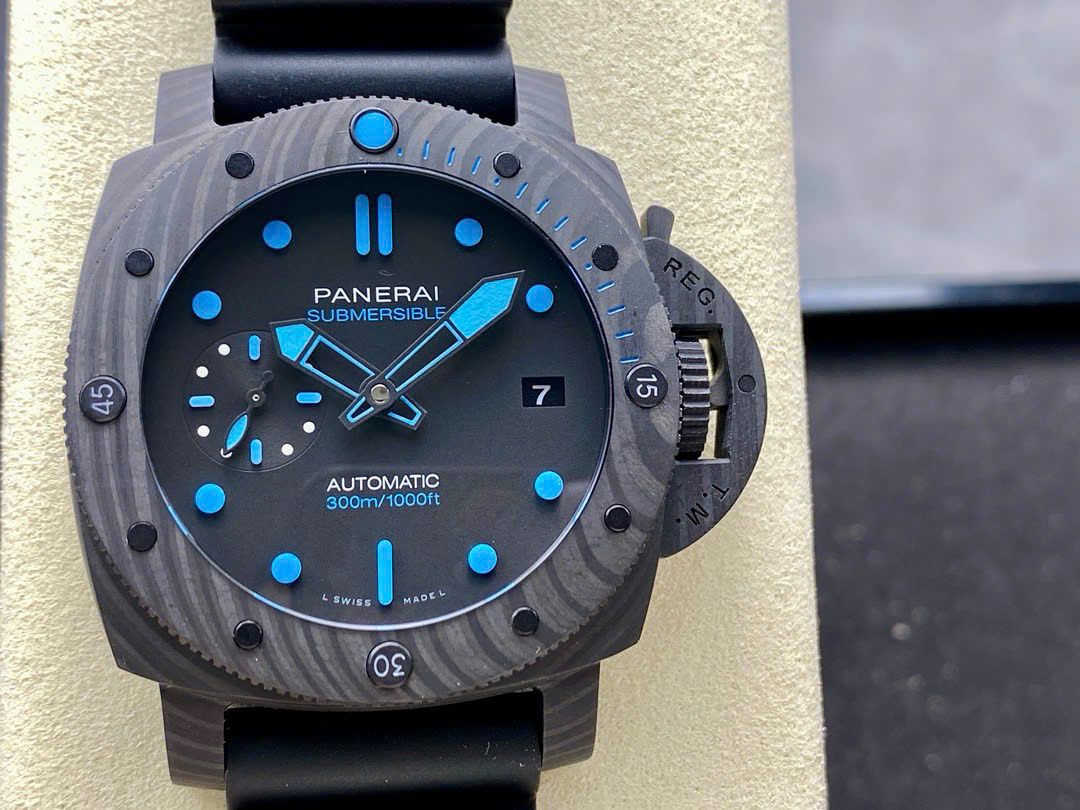 Đồng Hồ Panerai Submersible PAM00960 Carbotech™ Chế Tác VS Factory 42mm (4) Đồng Hồ Panerai Submersible PAM00960 Carbotech™ Chế Tác VS Factory 42mm (10)