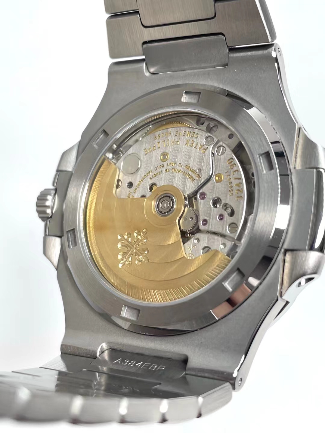 Đồng Hồ Patek Philippe Nautilus 5711 Tuỳ Chỉnh Chuyển Động, Mặt Số, Bộ Máy VVIP 40mm (1) Đồng Hồ Patek Philippe Nautilus 5711 Tuỳ Chỉnh Chuyển Động, Mặt Số, Bộ Máy VVIP 40mm (1)