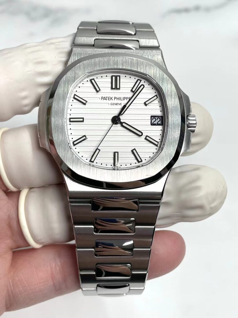 Đồng Hồ Patek Philippe Nautilus 5711 Tuỳ Chỉnh Chuyển Động, Mặt Số, Bộ Máy VVIP 40mm (2)