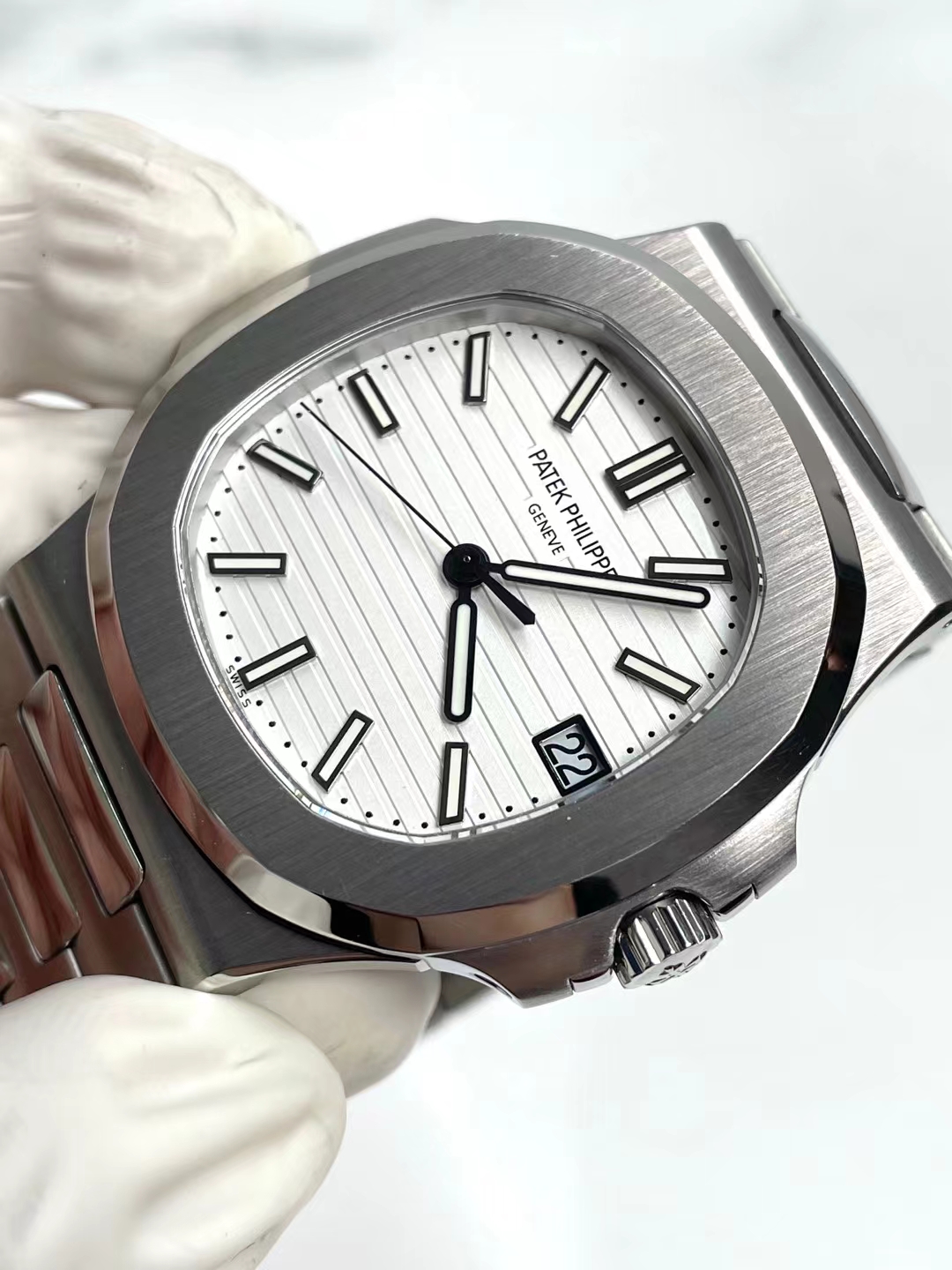 Đồng Hồ Patek Philippe Nautilus 5711 Tuỳ Chỉnh Chuyển Động, Mặt Số, Bộ Máy VVIP 40mm (5) Đồng Hồ Patek Philippe Nautilus 5711 Tuỳ Chỉnh Chuyển Động, Mặt Số, Bộ Máy VVIP 40mm (2)