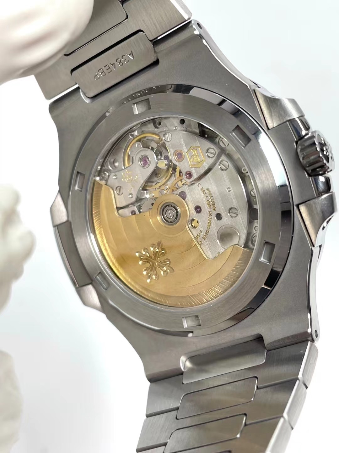 Đồng Hồ Patek Philippe Nautilus 5711 Tuỳ Chỉnh Chuyển Động, Mặt Số, Bộ Máy VVIP 40mm (7) Đồng Hồ Patek Philippe Nautilus 5711 Tuỳ Chỉnh Chuyển Động, Mặt Số, Bộ Máy VVIP 40mm (2)