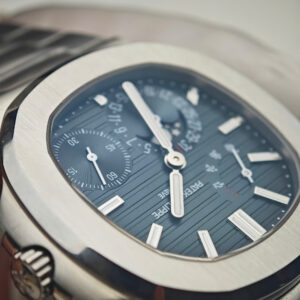 Đồng Hồ Patek Philippe Nautilus 5712-1A-001 Tinh Chỉnh Full Mặt Số Và Chuyển Động 40mm (7)