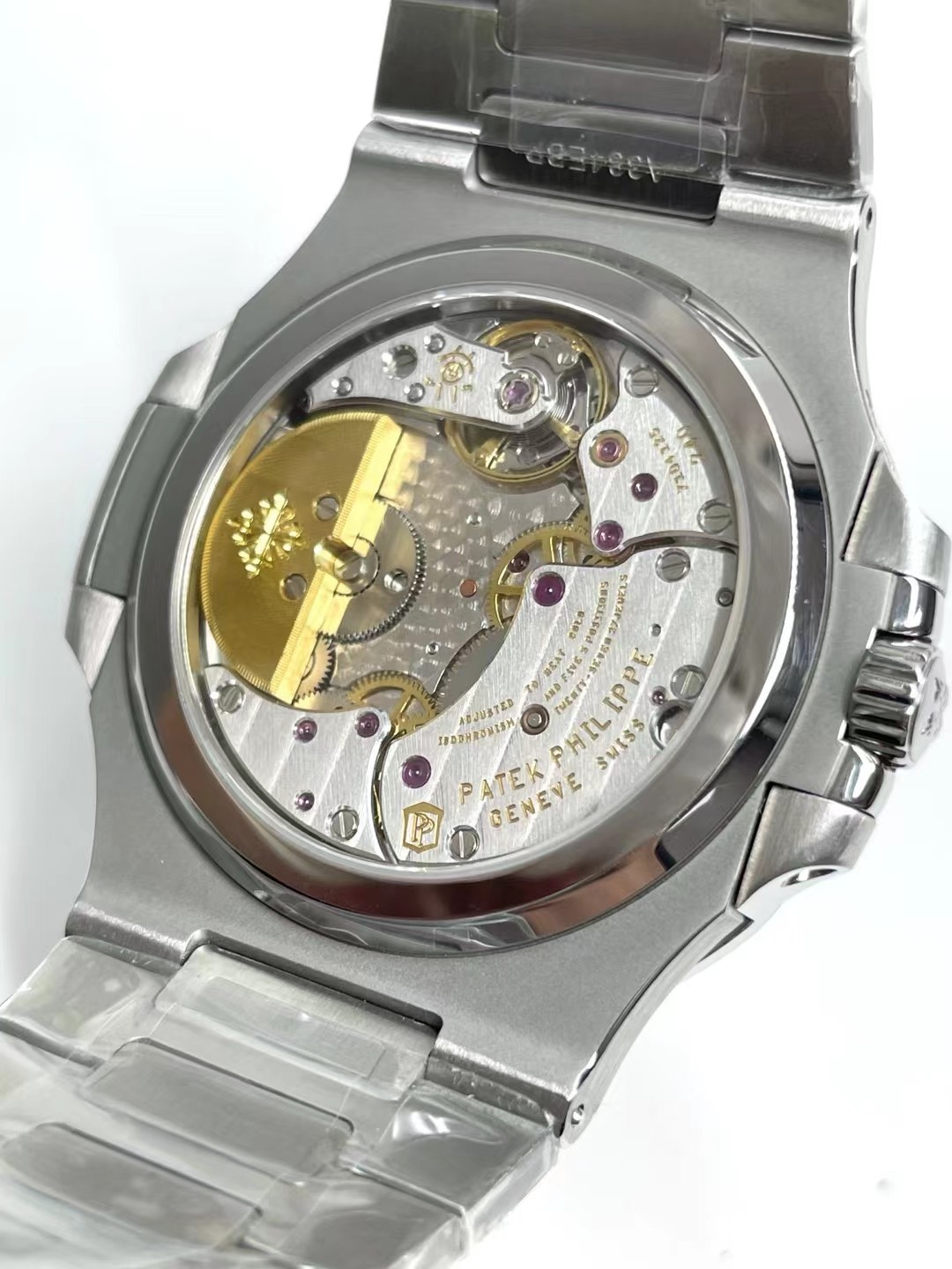 Đồng Hồ Patek Philippe Nautilus 5712 Tinh Chỉnh Mặt Số, Bộ Máy, Dây Đeo VVIP 40mm (1) Đồng Hồ Patek Philippe Nautilus 5711 Tuỳ Chỉnh Mặt Số, Bộ Vỏ, Bộ Máy VVIP 40mm (3)