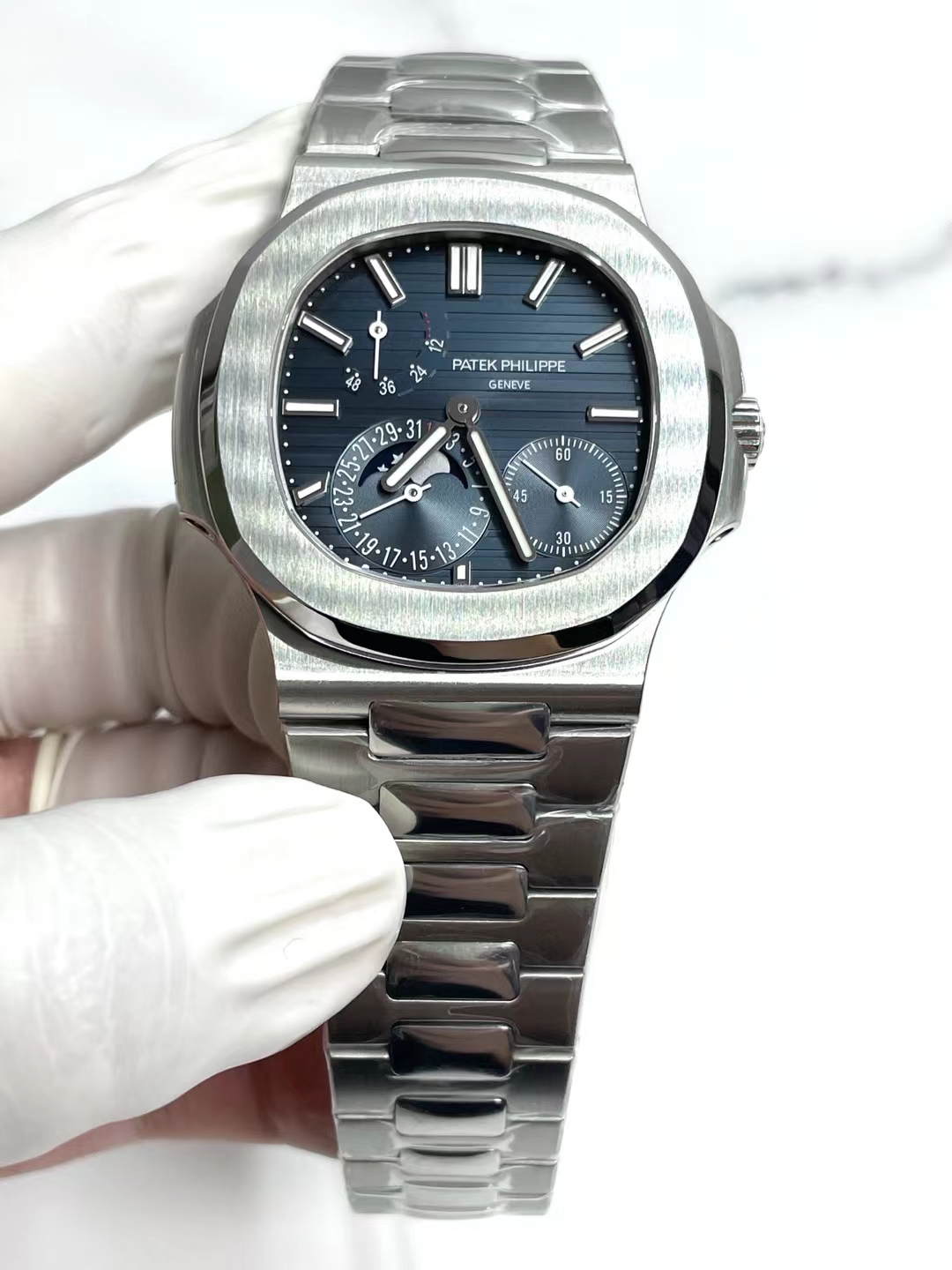 Đồng Hồ Patek Philippe Nautilus 5712 Tinh Chỉnh Mặt Số, Bộ Máy, Dây Đeo VVIP 40mm (2) Đồng Hồ Patek Philippe Nautilus 5712 Tinh Chỉnh Mặt Số, Bộ Máy, Dây Đeo VVIP 40mm (6)