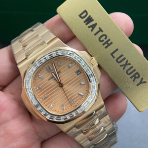 Đồng Hồ Patek Philippe Nautilus 5723-1R-001 Chế Tác Vàng Nguyên Khối Kim Cương 40mm (1)