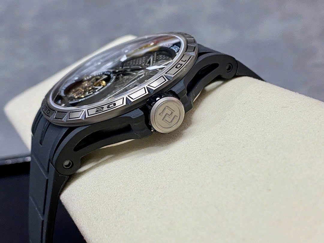 Đồng Hồ Roger Dubuis Excalibur Spider Black Dlc Titanium RDDBEX0815 Chế Tác 45mm (4) Đồng Hồ Roger Dubuis Excalibur Spider Black Dlc Titanium RDDBEX0815 Chế Tác 45mm (1)