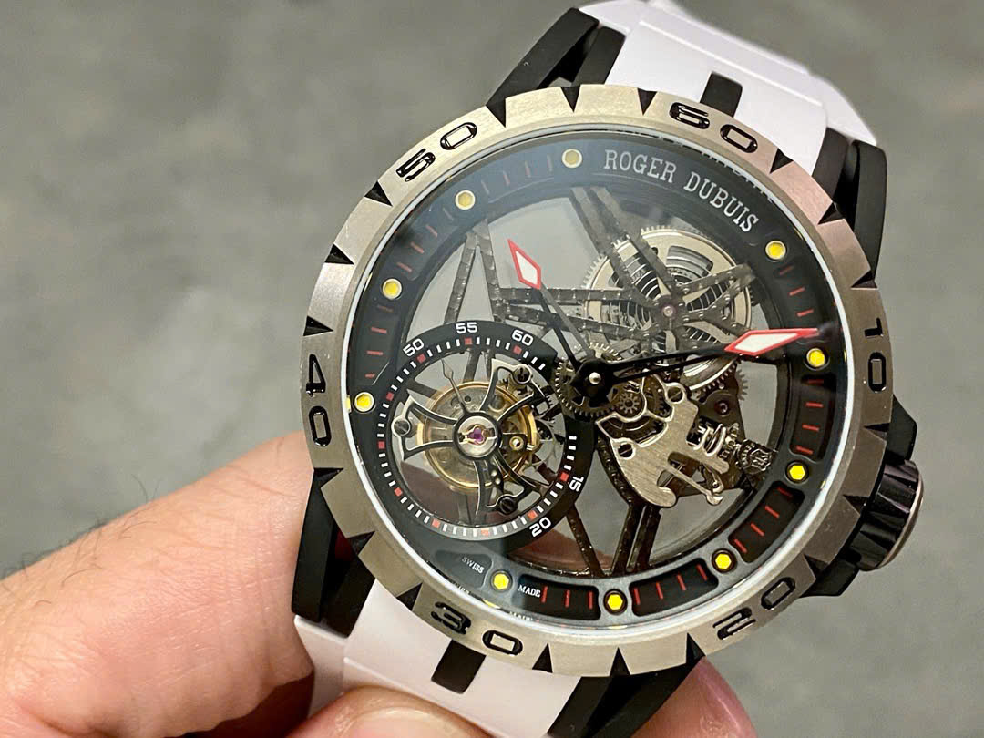 Đồng Hồ Roger Dubuis Excalibur Spider Skeleton Flying Tourbillon Nhà Máy BBR (2) Đồng Hồ Roger Dubuis Excalibur Spider Skeleton Flying Tourbillon Nhà Máy BBR (1)