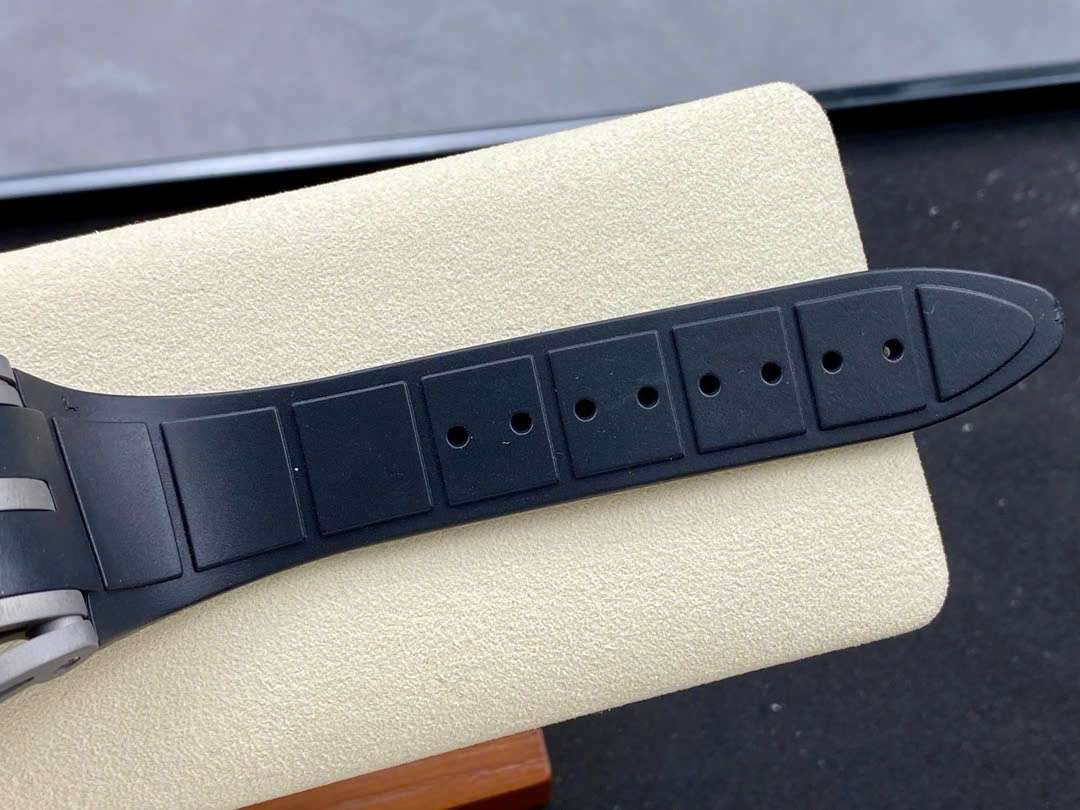 Đồng Hồ Roger Dubuis Excalibur Spider Titanium Màu Đen Chế Tác Tourbillon 45mm (8) Đồng Hồ Roger Dubuis Excalibur Spider Titanium Màu Đen Chế Tác Tourbillon 45mm (9)