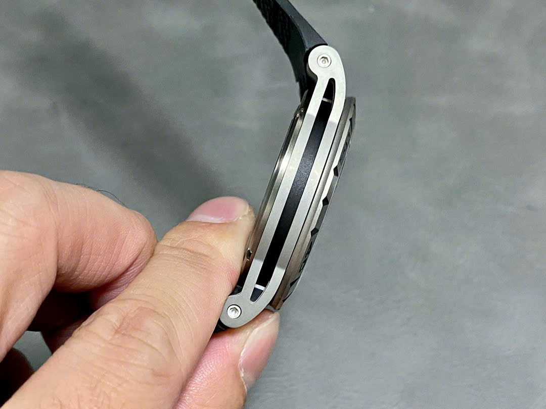 Đồng Hồ Roger Dubuis Excalibur Tourbillon Chế Tác Cao Cấp Nhất Nhà Máy TS 45mm (2) Đồng Hồ Roger Dubuis Excalibur Tourbillon Chế Tác Cao Cấp Nhất Nhà Máy TS 45mm (9)