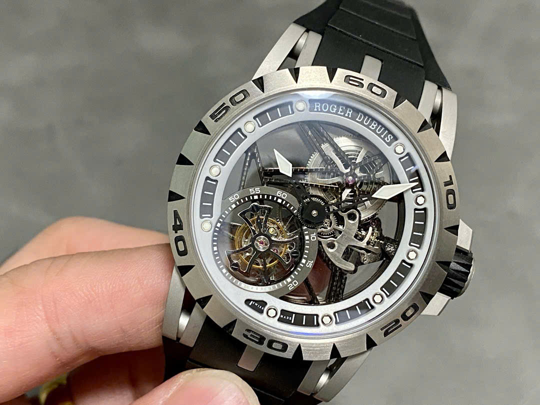 Đồng Hồ Roger Dubuis Excalibur Tourbillon Chế Tác Cao Cấp Nhất Nhà Máy TS 45mm (4) Đồng Hồ Roger Dubuis Excalibur Tourbillon Chế Tác Cao Cấp Nhất Nhà Máy TS 45mm (9)