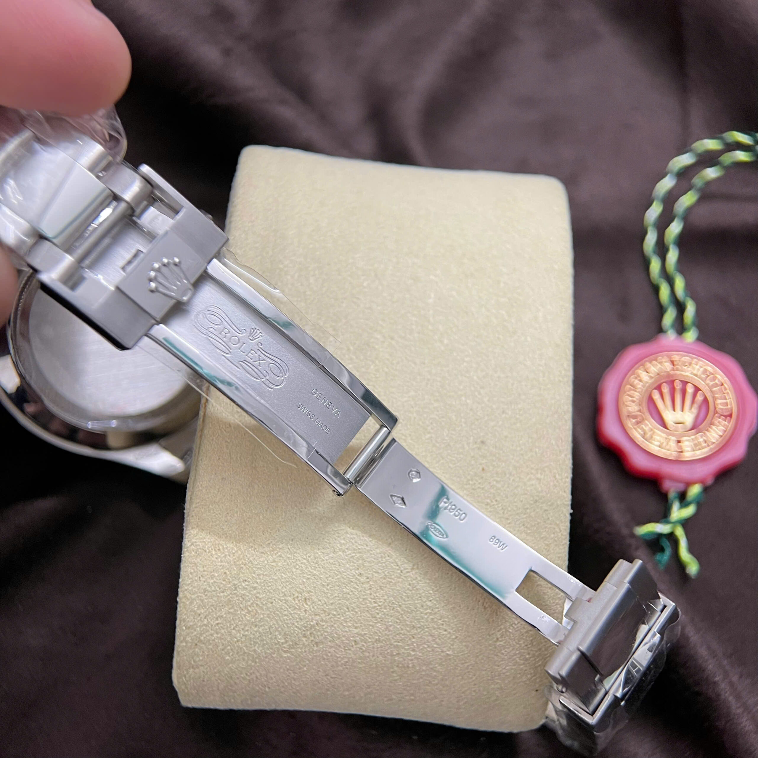 Đồng Hồ Rolex Daytona 116576TBR Chế Tác Bạch Kim PT950 Kim Cương 40mm (4) Đồng Hồ Rolex Daytona 116576TBR Chế Tác Bạch Kim PT950 Kim Cương 40mm (12)