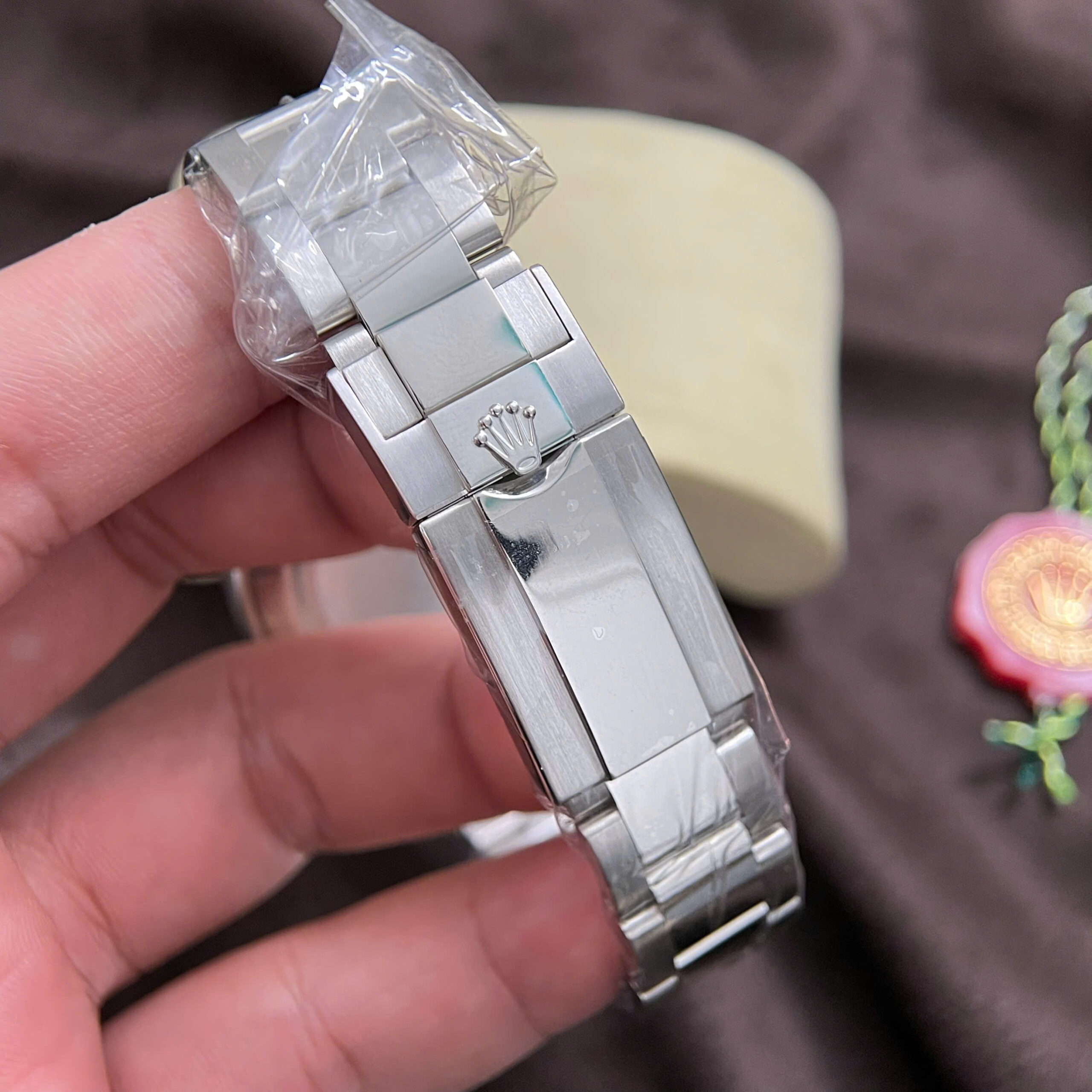 Đồng Hồ Rolex Daytona 116576TBR Chế Tác Bạch Kim PT950 Kim Cương 40mm (6) Đồng Hồ Rolex Daytona 116576TBR Chế Tác Bạch Kim PT950 Kim Cương 40mm (12)