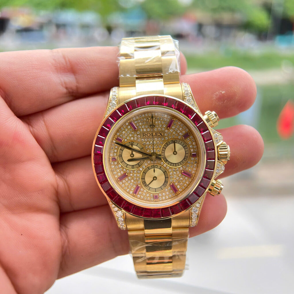 Đồng Hồ Rolex Daytona 126598TRU Vàng Nguyên Khối Đính Ruby Đỏ 40mm (1)