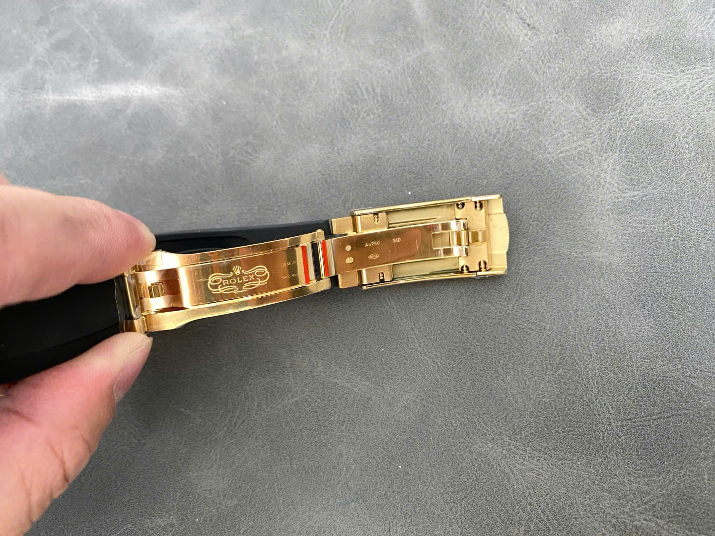 Đồng Hồ Rolex Sky Dweller 326238 Chế Tác Trọng Lượng 190 Grams Xưởng ZF 42mm (5) Đồng Hồ Rolex Sky Dweller 326238 Chế Tác Trọng Lượng 190 Grams Xưởng ZF 42mm (10)