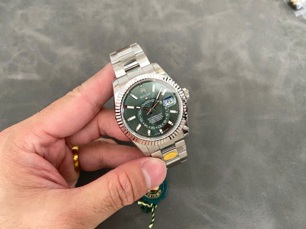 Đồng Hồ Rolex Sky Dweller 336934 Mặt Số Xanh Lá Chế Tác Nhà Máy ZF V2 42mm (6)