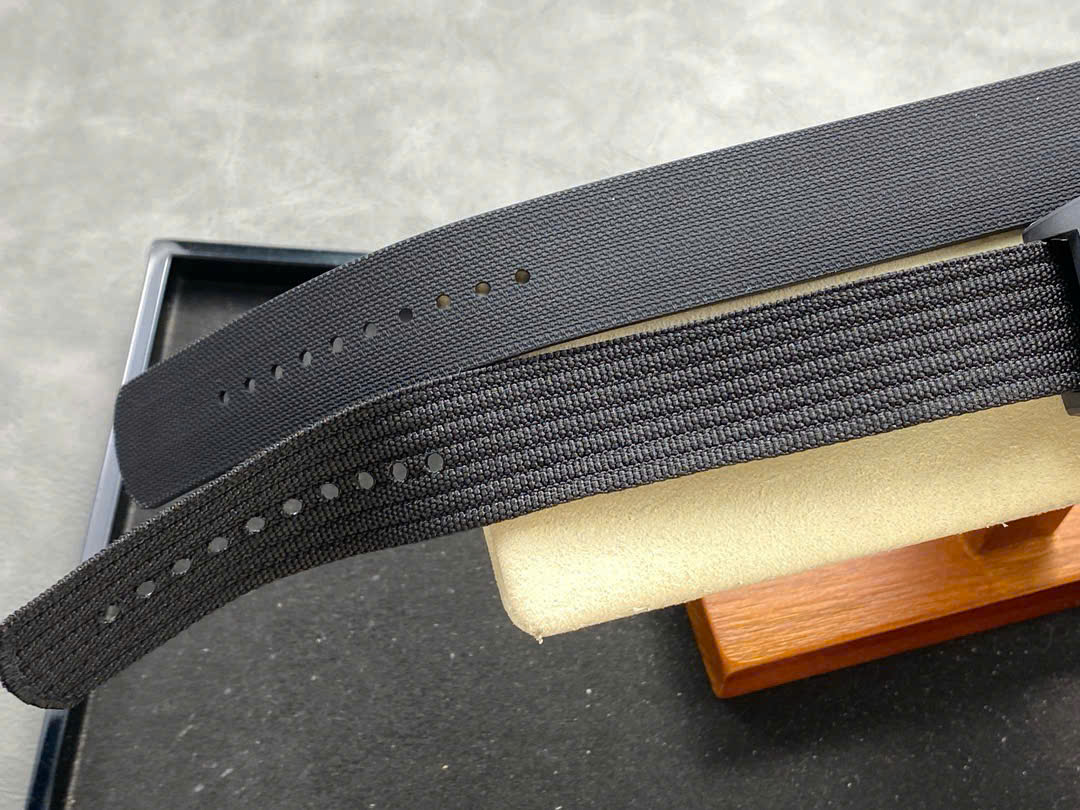 Đồng Hồ Tudor Pelagos FXD Chrono Cycling 25827KN 100M Carbon Chế Tác 43mm (3) Đồng Hồ Tudor Pelagos FXD Chrono Cycling 25827KN 100M Carbon Chế Tác 43mm (4)