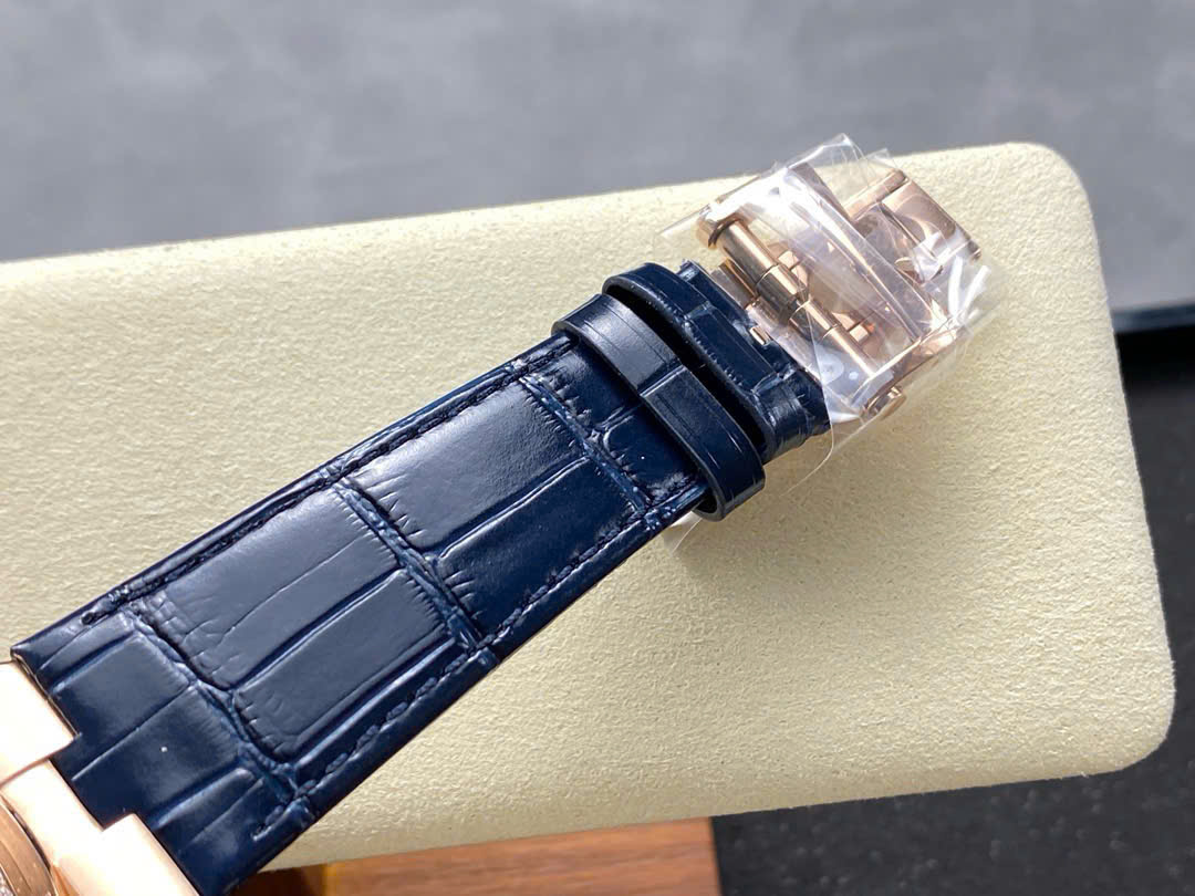 Đồng Hồ Vacheron Constantin Overseas 4500V Màu Xanh Dương Đính Đá 41mm (2) Đồng Hồ Vacheron Constantin Overseas 4500V Màu Xanh Dương Đính Đá 41mm (9)