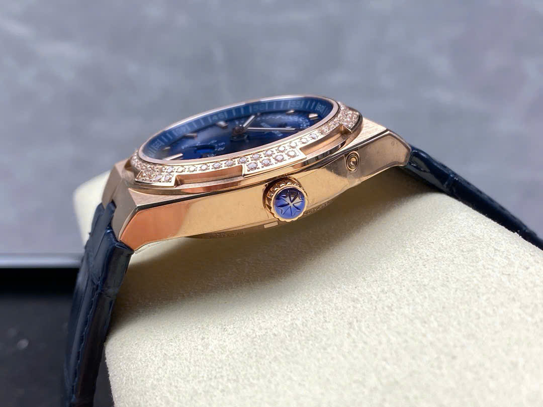 Đồng Hồ Vacheron Constantin Overseas 4500V Màu Xanh Dương Đính Đá 41mm (3) Đồng Hồ Vacheron Constantin Overseas 4500V Màu Xanh Dương Đính Đá 41mm (9)