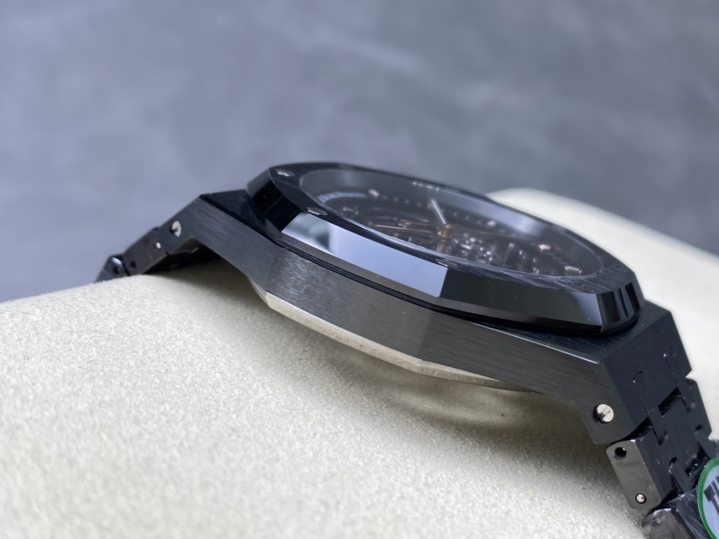 Đồng Hồ Audemars Piguet Royal Oak 15416CE Chế Tác Vỏ Gốm Đen THB Factory 41mm (6) Đồng Hồ Audemars Piguet Royal Oak 15416CE Chế Tác Vỏ Gốm Đen THB Factory 41mm (1)