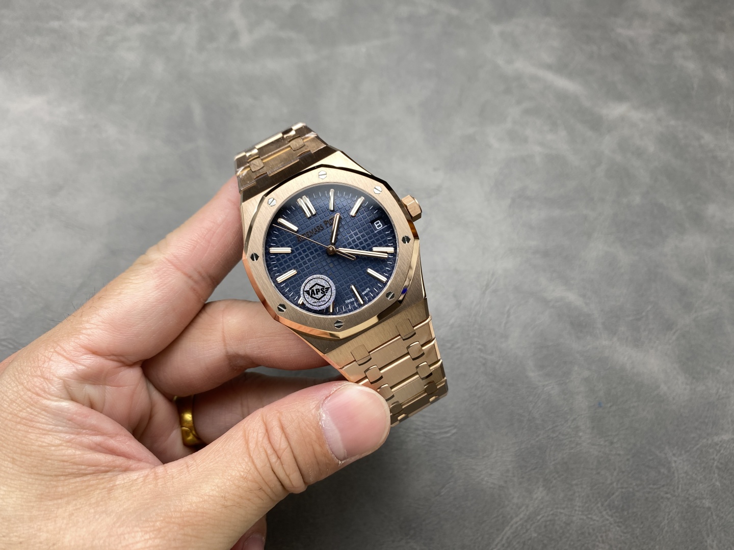 Đồng Hồ Audemars Piguet Royal Oak 15510OR Mặt Xanh Dương Nhà Máy APS 41mm (6) Đồng Hồ Audemars Piguet Royal Oak 15510OR Mặt Xanh Dương Nhà Máy APS 41mm (1)