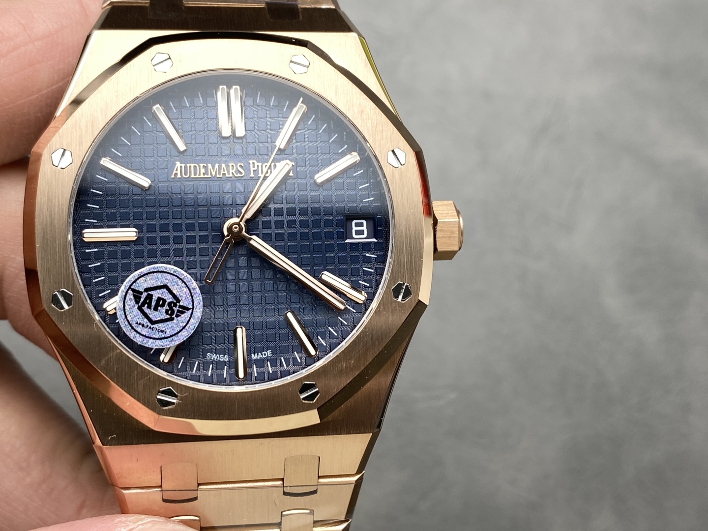 Đồng Hồ Audemars Piguet Royal Oak 15510OR Mặt Xanh Dương Nhà Máy APS 41mm (9) Đồng Hồ Audemars Piguet Royal Oak 15510OR Mặt Xanh Dương Nhà Máy APS 41mm (1)