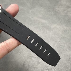 Đồng Hồ Audemars Piguet Royal Oak 15710ST Màu Đen Chế Tác 41mm (9)