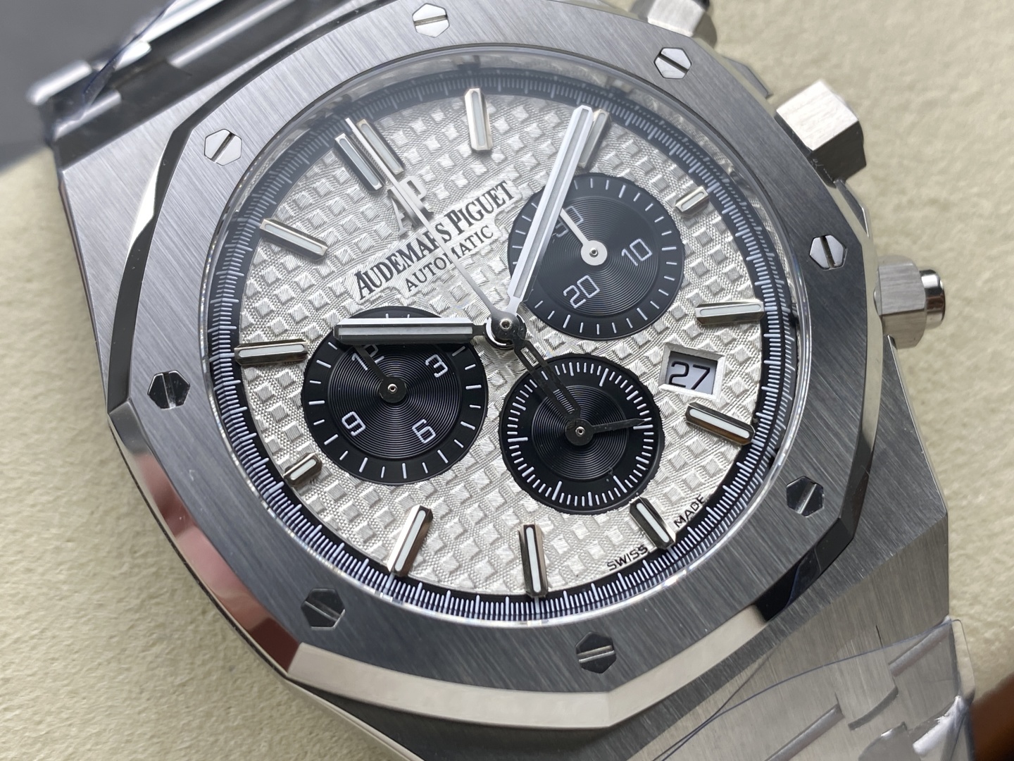 Đồng Hồ Audemars Piguet Royal Oak 226331ST Chế Tác Xưởng APW+ New 2025 41mm (4) Đồng Hồ Audemars Piguet Royal Oak 226331ST Chế Tác Xưởng APW+ New 2025 41mm (3)