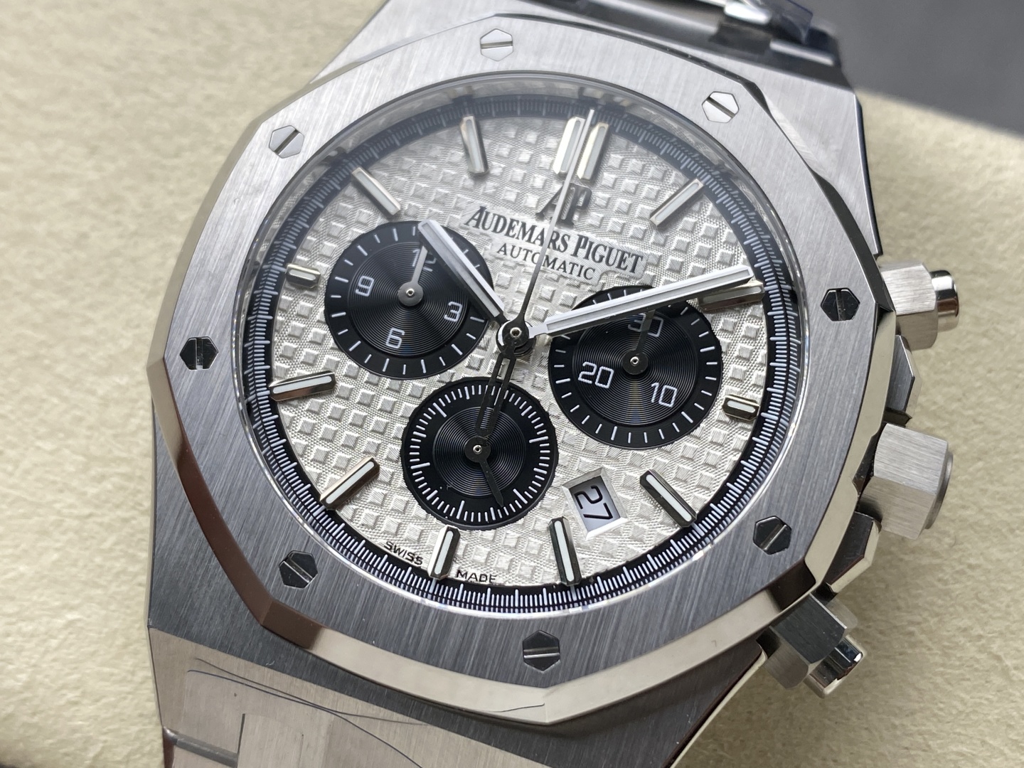 Đồng Hồ Audemars Piguet Royal Oak 226331ST Chế Tác Xưởng APW+ New 2025 41mm (5) Đồng Hồ Audemars Piguet Royal Oak 226331ST Chế Tác Xưởng APW+ New 2025 41mm (3)